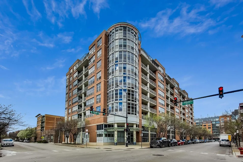 Unit for sale at 1200 W MONROE Street, Chicago, IL 60607