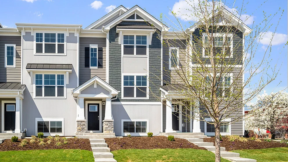 Unit for sale at 2048 Yellowstone Boulevard, Mundelein, IL 60060