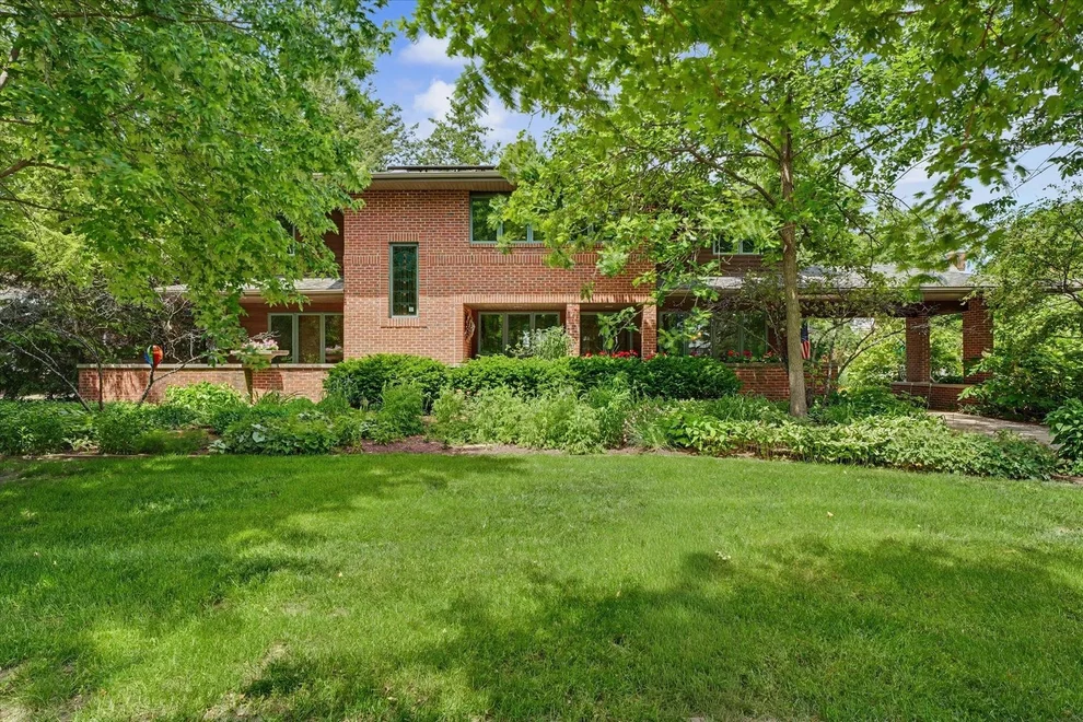 Unit for sale at 610 W Florida Avenue, Urbana, IL 61801