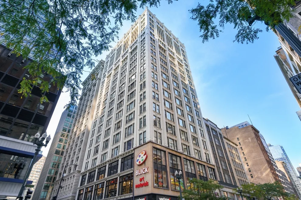 Unit for sale at 8 W MONROE Street, Chicago, IL 60603