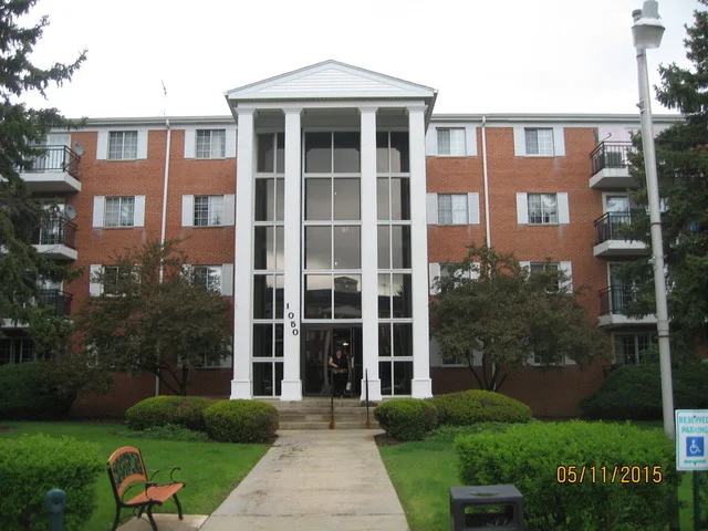 Unit for sale at 1050 N Farnsworth Avenue, AURORA, IL 60505