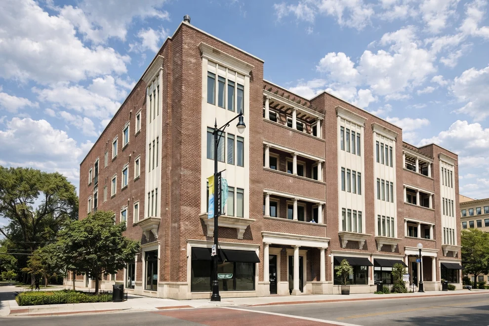 Unit for sale at 2401 N Janssen Avenue, Chicago, IL 60614