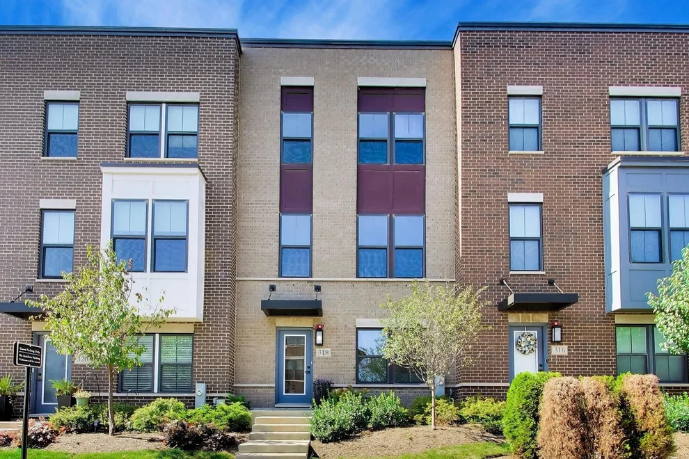 Unit for sale at 318 S Elm Street, Mount Prospect, IL 60056