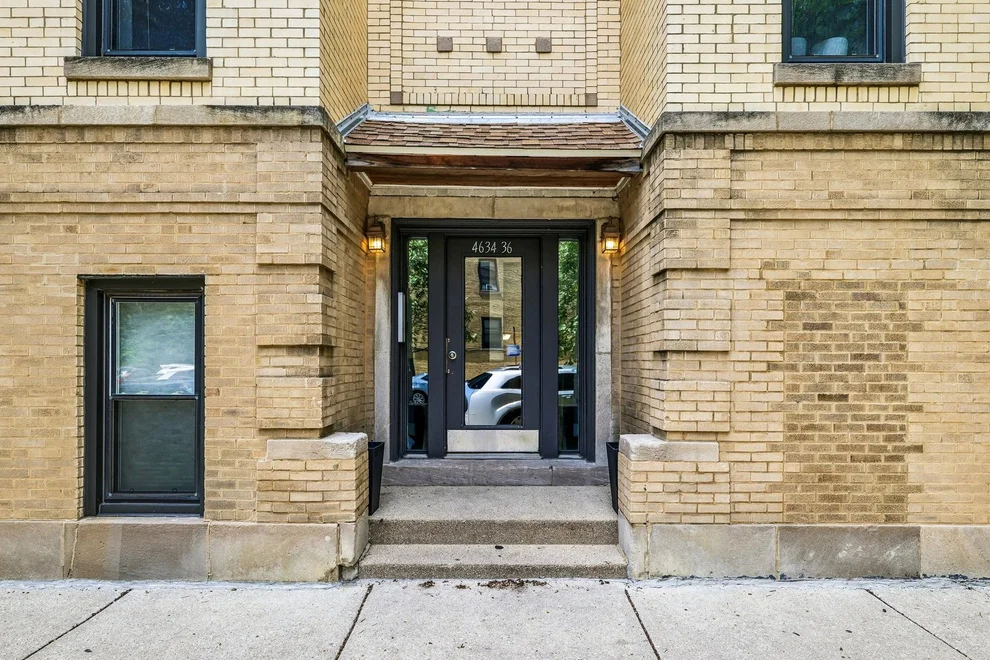 Unit for sale at 4634 N Albany Avenue, Chicago, IL 60625