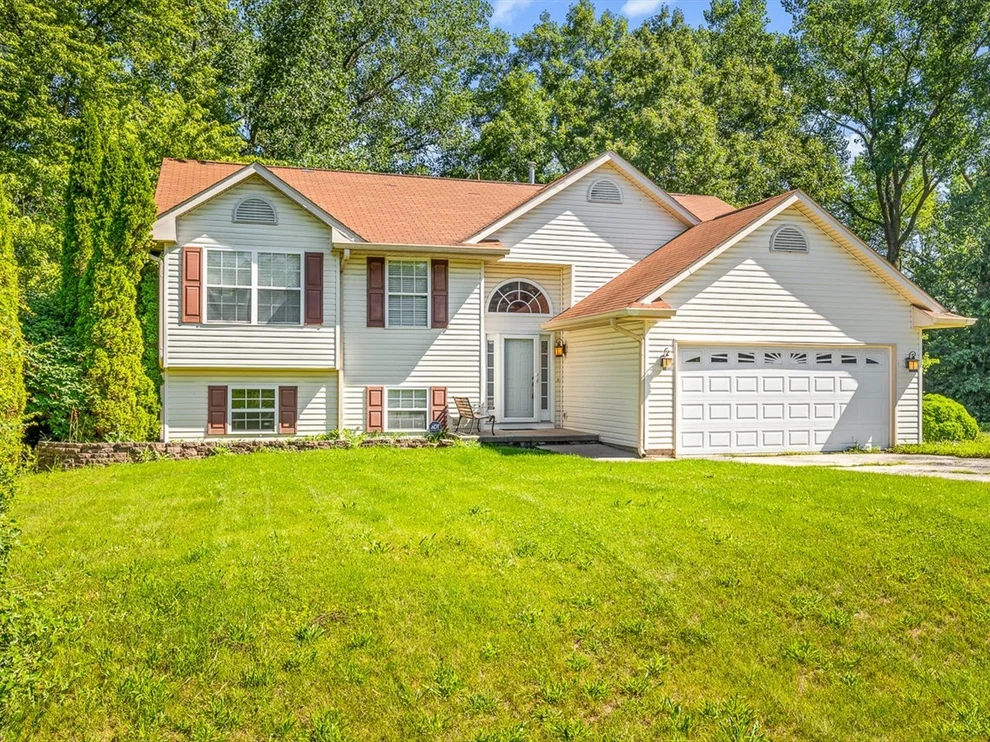 Unit for sale at 212 Rochester Road, Poplar Grove, IL 61065