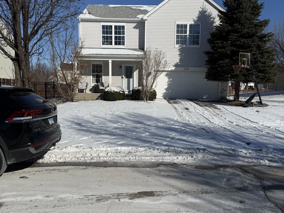 Unit for sale at 370 Dartmoor Avenue, Romeoville, IL 60446