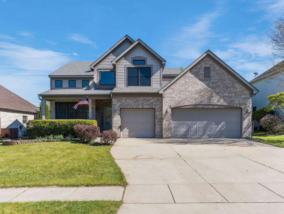 Unit for sale at 521 Ridgewood Drive, Antioch, IL 60002