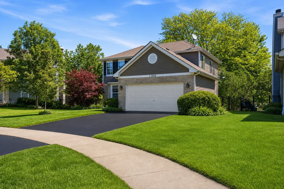 Unit for sale at 1108 Willard Court, Naperville, IL 60540