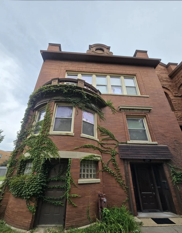 Unit for sale at 2214 W Washington Boulevard, Chicago, IL 60612