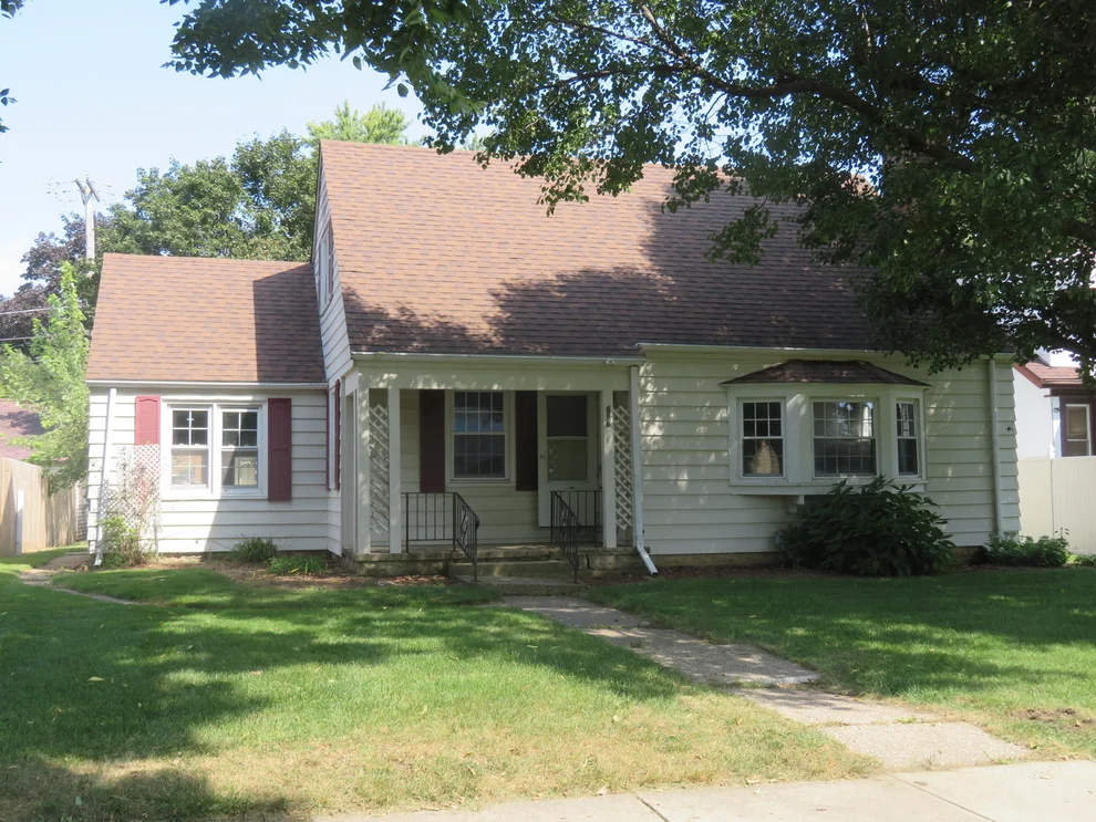 Unit for sale at 856 E Jefferson Street, Morris, IL 60450