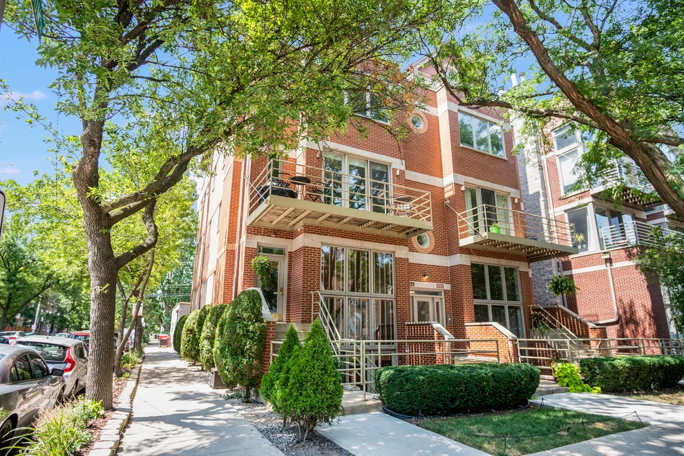 Unit for sale at 844 N Marshfield Avenue, Chicago, IL 60622