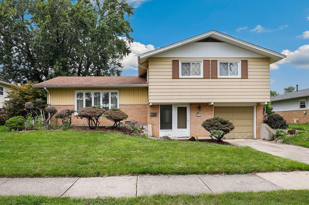 Unit for sale at 5746 Vine Street, Oak Forest, IL 60452