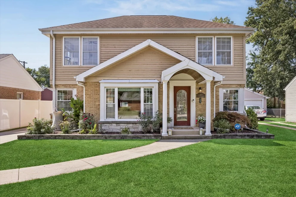 Unit for sale at 1514 Newberry Avenue, La Grange Park, IL 60526