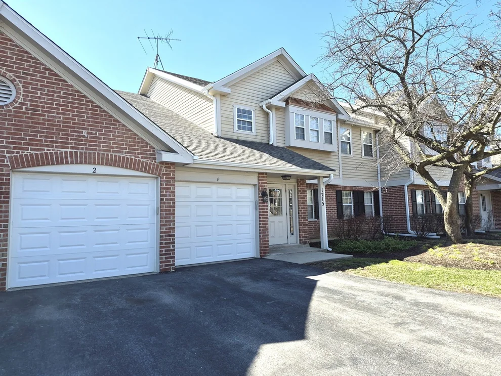 Unit for sale at 1215 N WILLIAMS Drive, Palatine, IL 60074