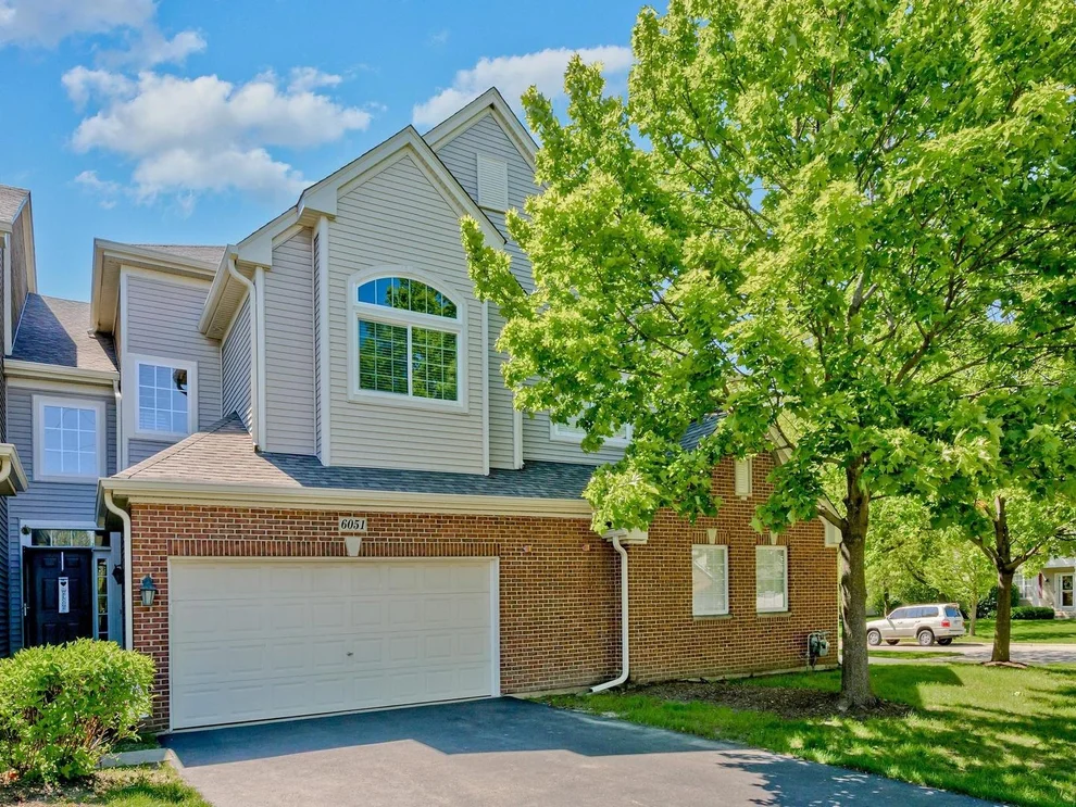 Unit for sale at 6051 Canterbury Lane, Hoffman Estates, IL 60192
