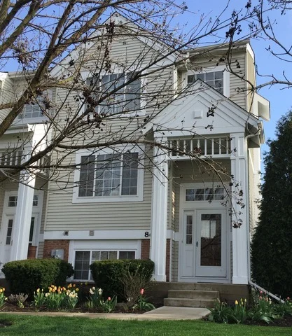 Unit for sale at 86 Cherbourg Court, WHEELING, IL 60090
