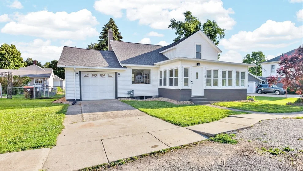 Unit for sale at 106 W North Street, Danvers, IL 61732