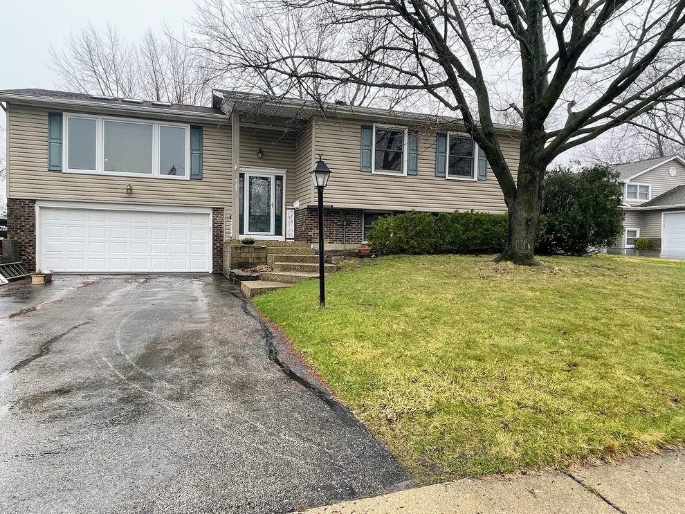 Unit for sale at 525 Ramblewood Court, Lake Zurich, IL 60047