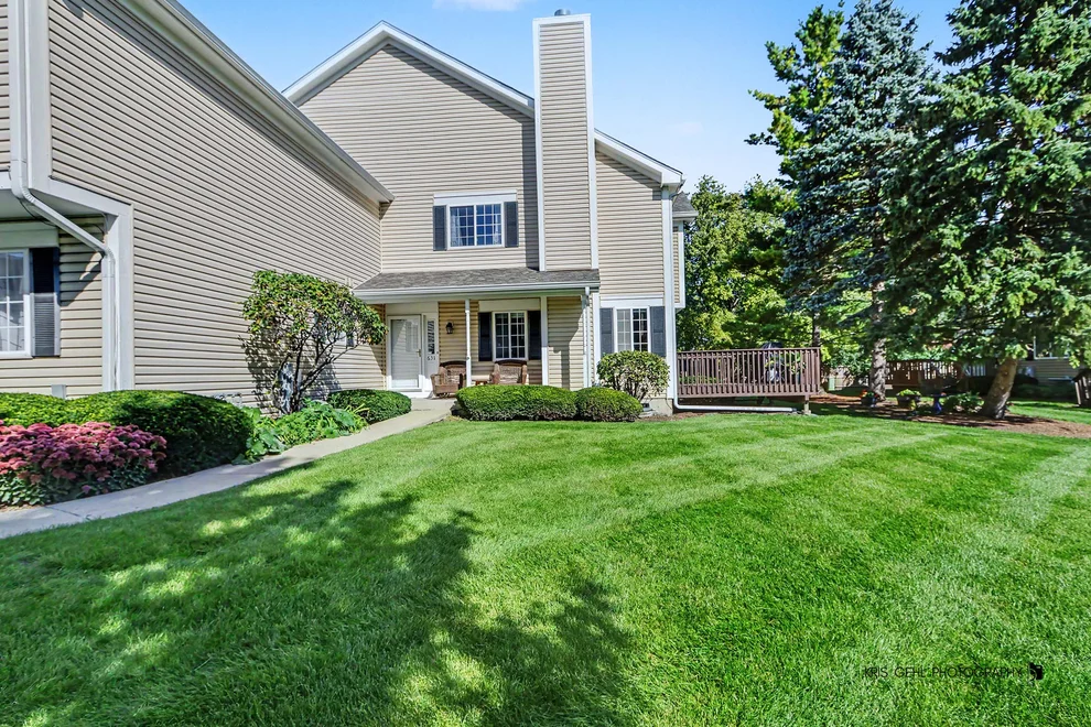 Unit for sale at 631 Silver Creek Road, Woodstock, IL 60098