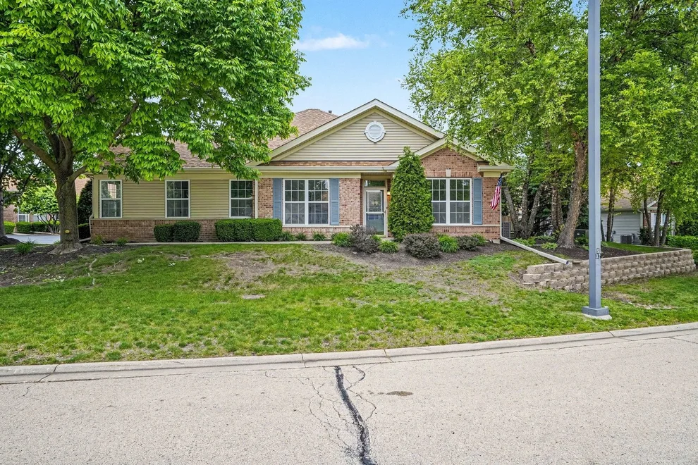 Unit for sale at 21400 W Juniper Lane, Plainfield, IL 60544