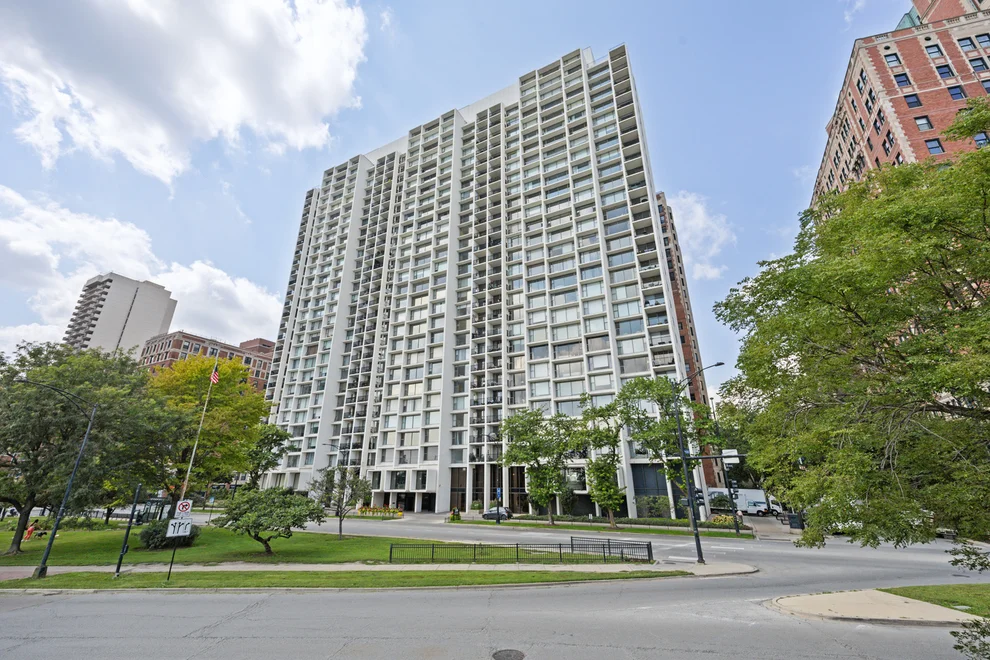 Unit for sale at 3200 N Lake Shore Drive, Chicago, IL 60657
