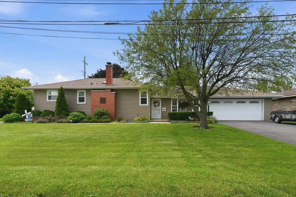 Unit for sale at 12640 S Tripp Avenue, Alsip, IL 60803
