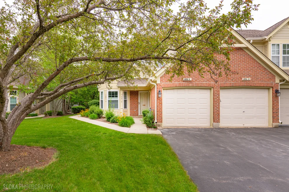 Unit for sale at 1681 Penny Lane, Crystal Lake, IL 60014