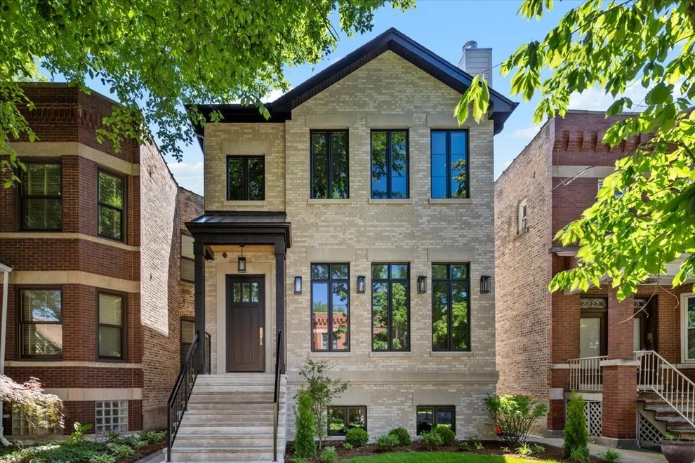 Unit for sale at 3525 N Bell Avenue, Chicago, IL 60618