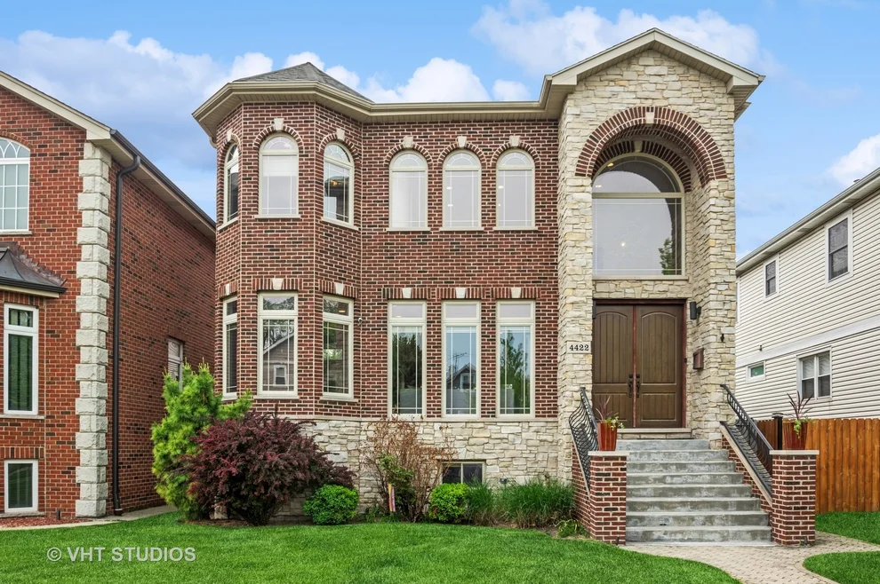 Unit for sale at 4422 N Mobile Avenue, Chicago, IL 60630