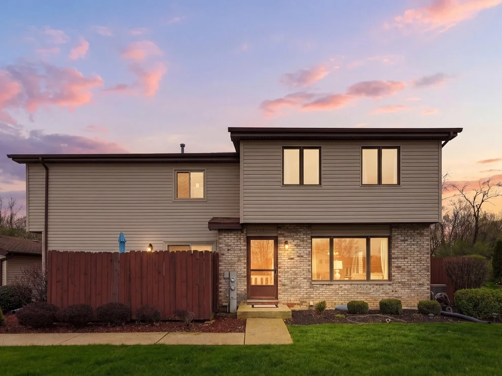 Unit for sale at 753 Bon Terre Road, New Lenox, IL 60451