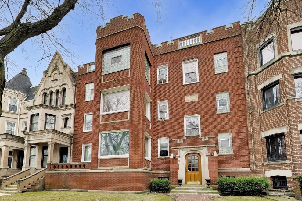 Unit for sale at 825 E Drexel Square, Chicago, IL 60615