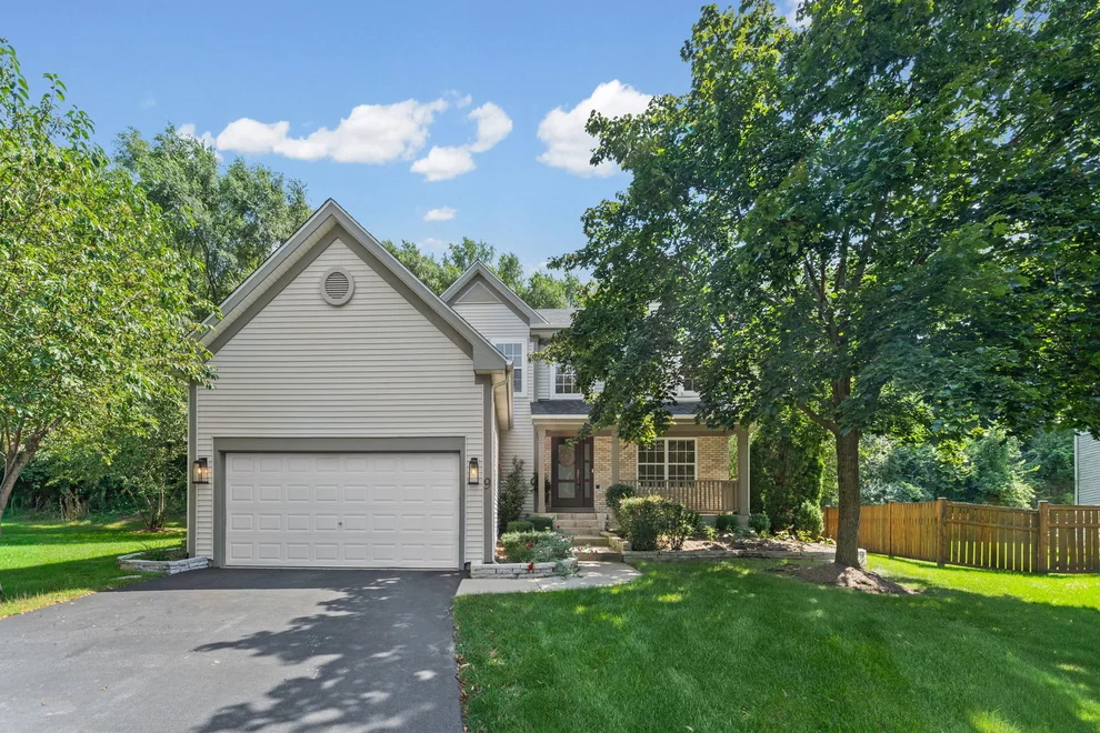 Unit for sale at 9 Lake Gillilan Court, Algonquin, IL 60102