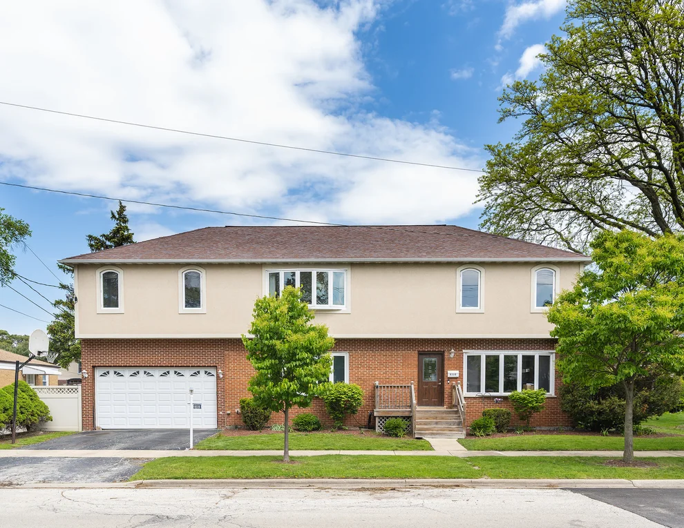 Unit for sale at 8330 Gross Point Road, Morton Grove, IL 60053
