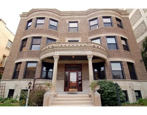 Unit for sale at 5611 N Winthrop Avenue, CHICAGO, IL 60660