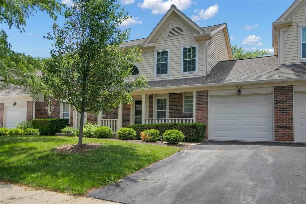 Unit for sale at 1735 Portsmith Lane, Arlington Heights, IL 60004