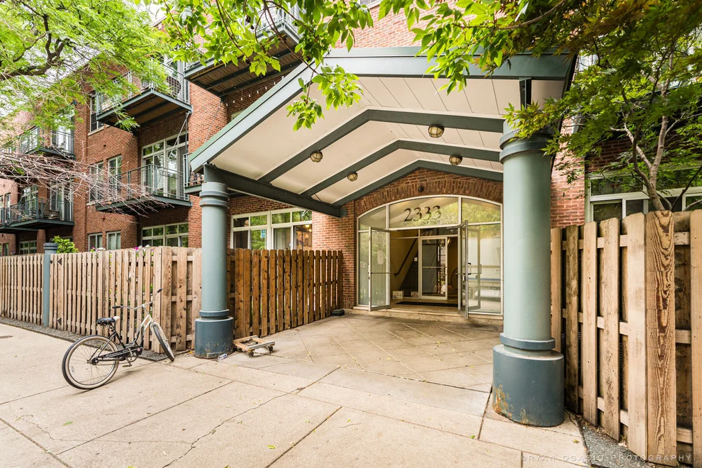 Unit for sale at 2333 W Saint Paul Avenue, Chicago, IL 60647