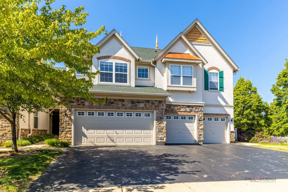 Unit for sale at 378 BAY TREE Circle, Vernon Hills, IL 60061