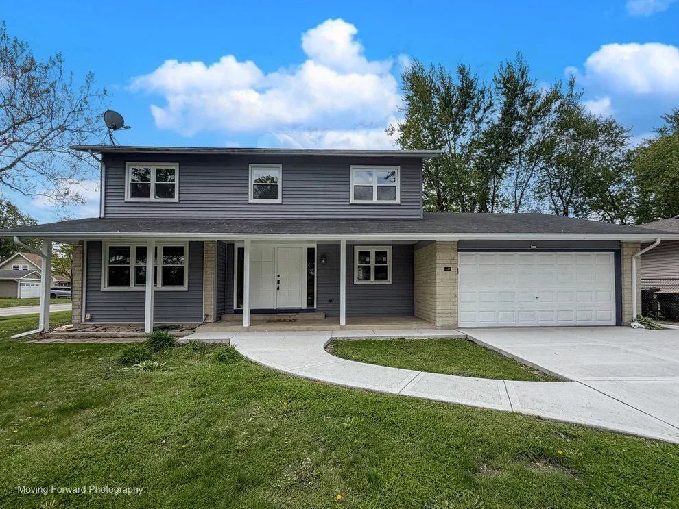 Unit for sale at 99 Essex Road, Elk Grove Village, IL 60007