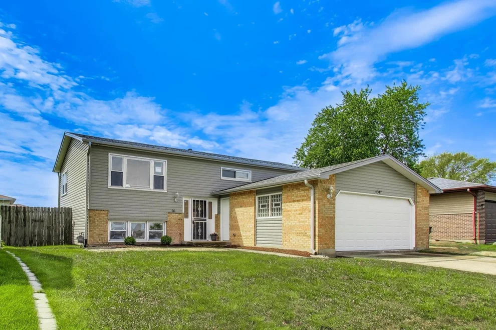 Unit for sale at 4047 187th Place, Country Club Hills, IL 60478