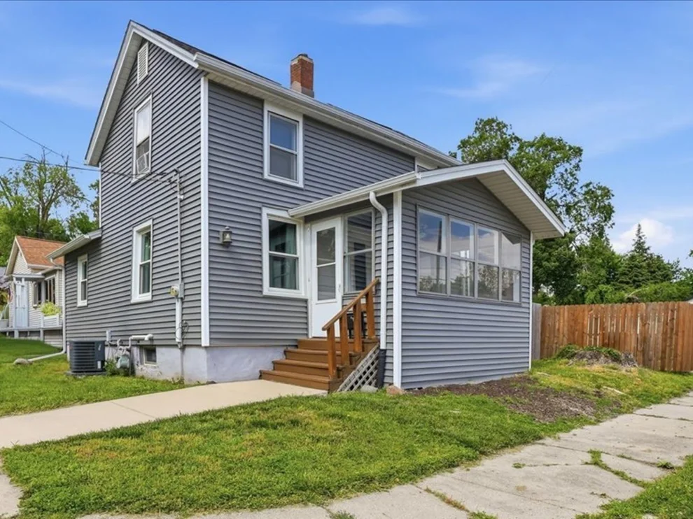 Unit for sale at 1101 N Western Avenue, Bloomington, IL 61701