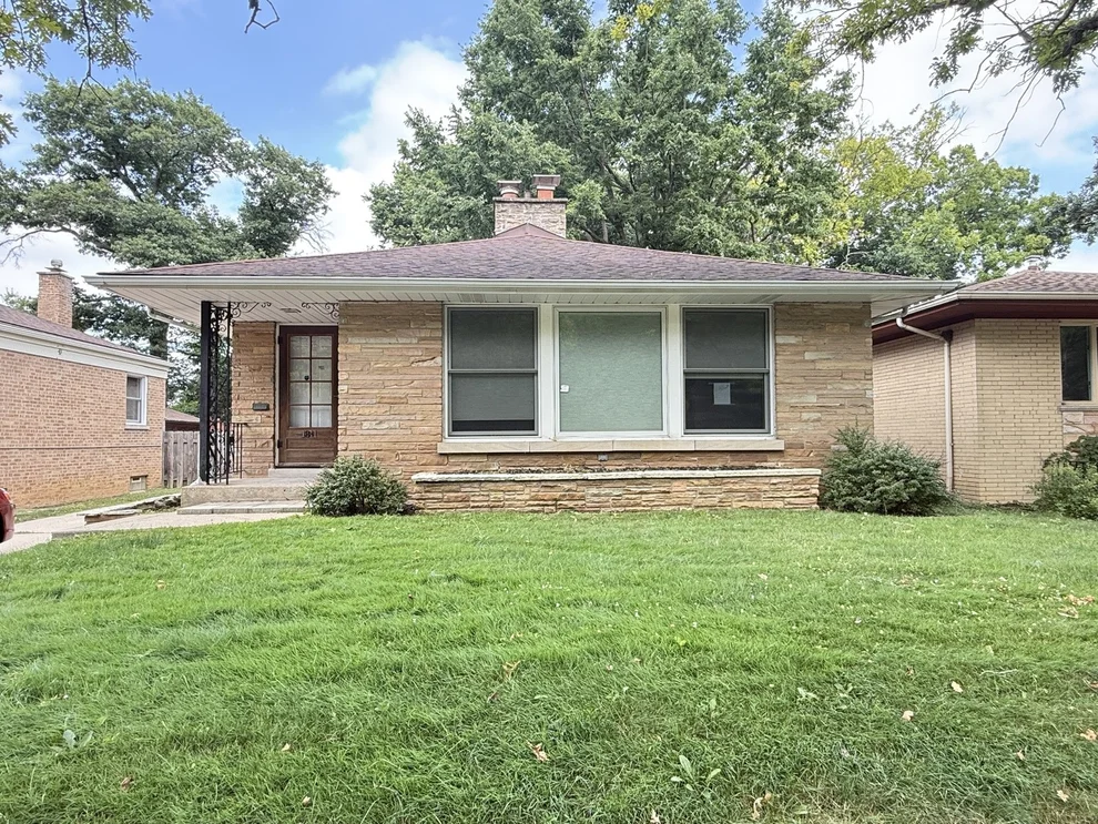 Unit for sale at 1811 N Thatcher Avenue, Elmwood Park, IL 60707