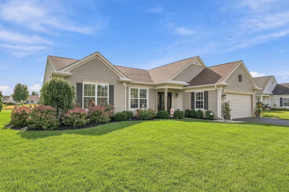 Unit for sale at 11990 Summer Ridge Lane, Huntley, IL 60142