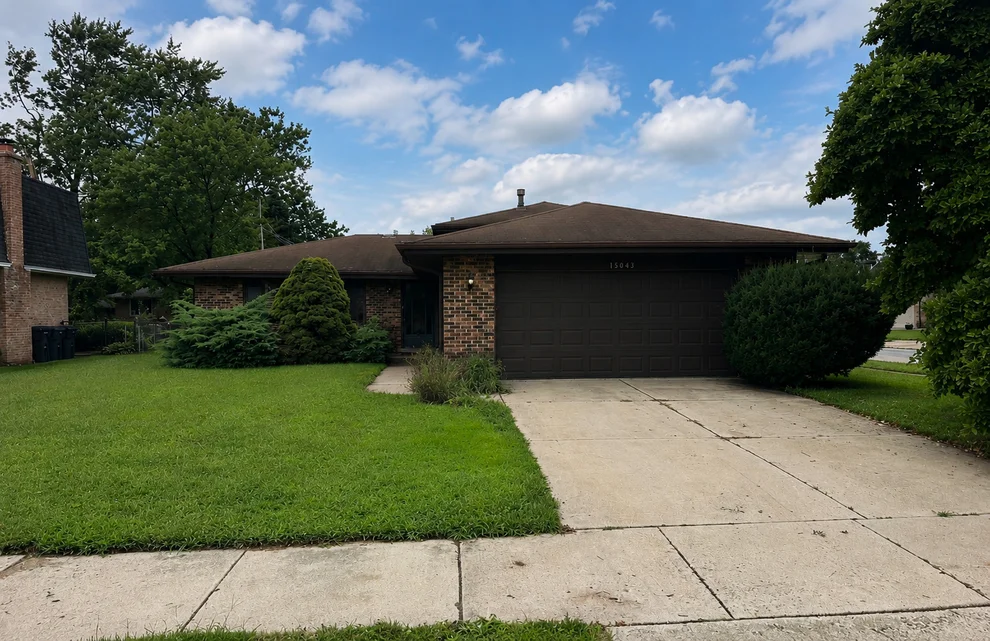 Unit for sale at 15048 Naughton Drive, South Holland, IL 60473