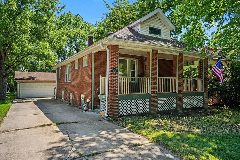 Unit for sale at 1661 Burr Oak Road, Homewood, IL 60430