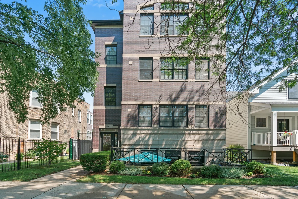 Unit for sale at 4341 N Mozart Street, Chicago, IL 60618