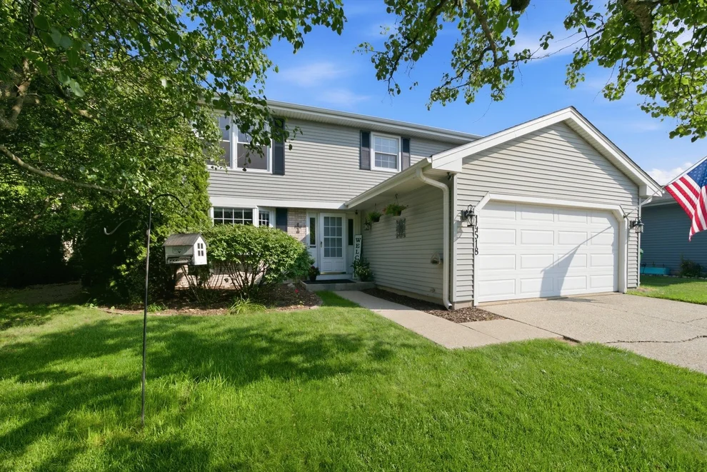 Unit for sale at 14518 S HEATHERWOOD Drive, Homer Glen, IL 60491