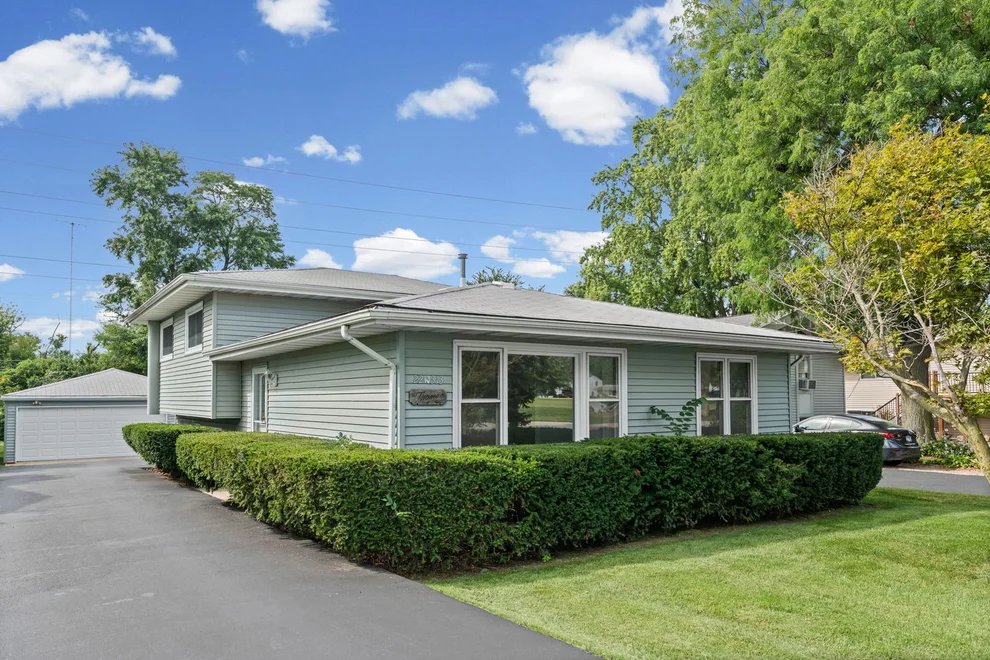 Unit for sale at 22W313 1 ST Street, Glen Ellyn, IL 60137