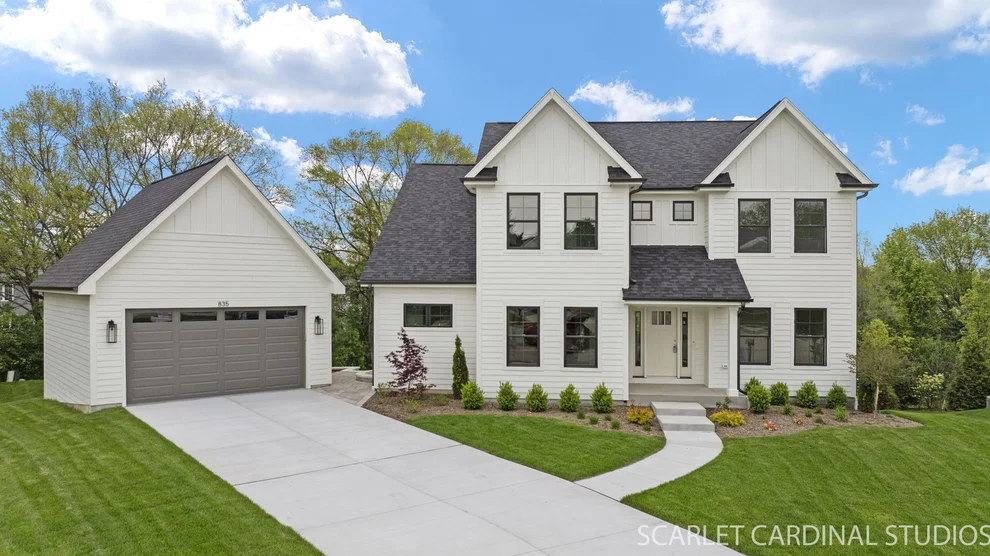 Unit for sale at 835 Avon Court, Glen Ellyn, IL 60137