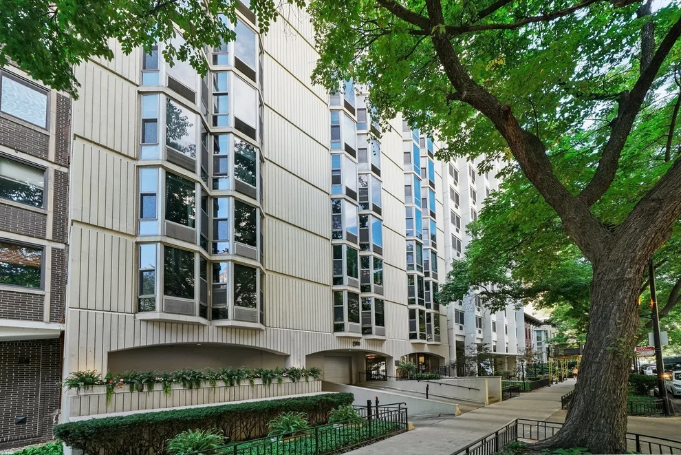Unit for sale at 1340 N Dearborn Street, Chicago, IL 60610