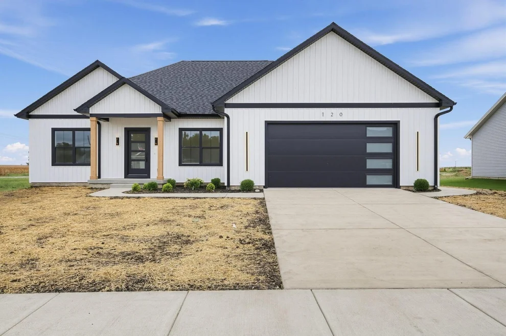 Unit for sale at 120 Lea Lane, Forsyth, IL 62535